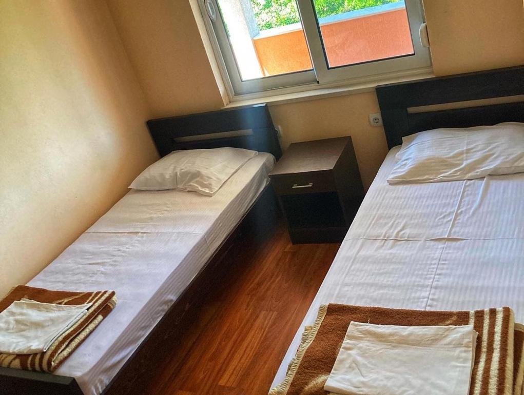 Delfini Holiday Homes 울친 외부 사진